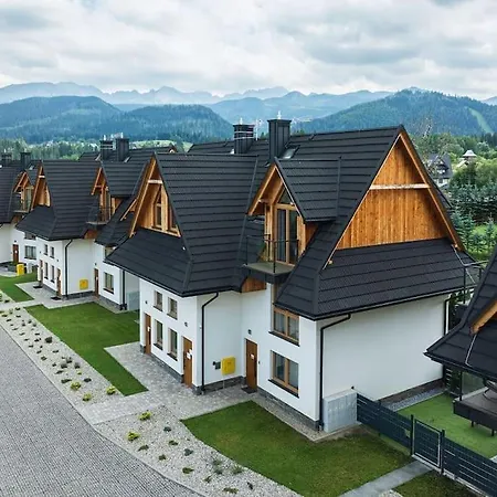 Two Bedroom With Terrace- Tatra View - Ksiezycowe - 24i Apartman Zakopane