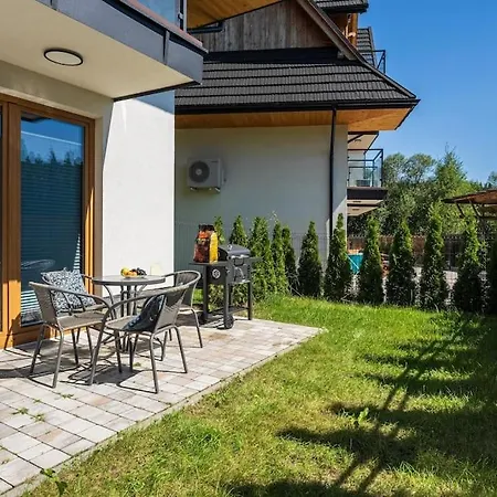 Two Bedroom With Terrace- Tatra View - Ksiezycowe - 24i Apartman Zakopane
