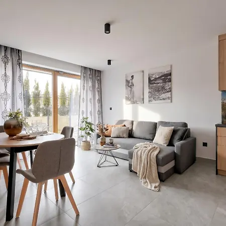 Golden - Tatra View - Ksiezycowe - 24i Apartmán